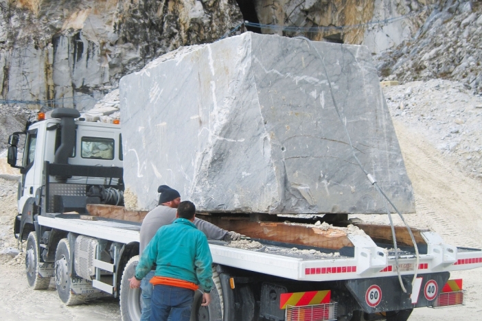 camion allestimento trasporto marmo IMG_0766(1)